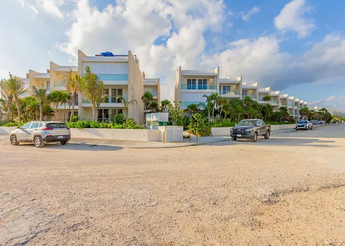 Santamar By Tao Beach Condos With Pool & Walk To Ocean