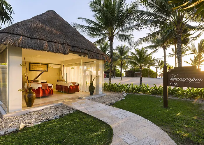 Grand Palladium Select White Sand Resort & Spa